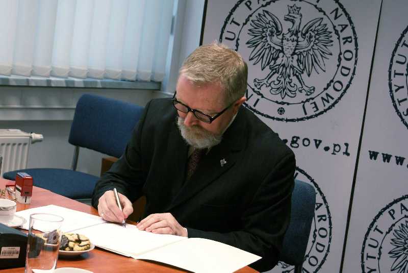 Tadeusz Krawczak, Director of CAMR