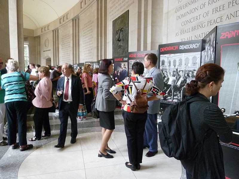Guests at the opening of the exhibiton at the Woodrow Wilson Center Guests at the opening of the exhibiton at the Woodrow Wilson Center