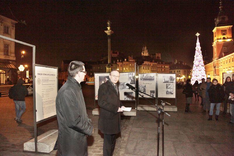 President of IPN at the opening of the exhibition