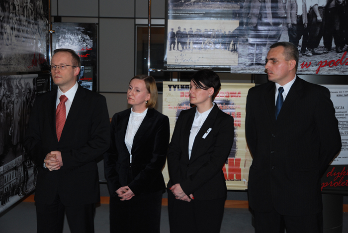 Dr Łukasz Kamiński, President of IPN, Agnieszka Jaczyńska and Magdalena Śladecka - authors of the exhibition and Marcin Krzysztofik, Director of the IPN's Branch Office in Lublin Dr Łukasz Kamiński, President of IPN, Agnieszka Jaczyńska and Magdalena Śladecka - authors of the exhibition and Marcin Krzysztofik, Director of the IPN's Branch Office in Lublin