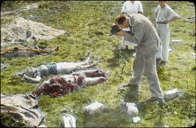 The victims of a bombing near a residential house at 99 Żelazna Street, September 8, 1939 (AIPN / Julien Bryan Collection in Warsaw)