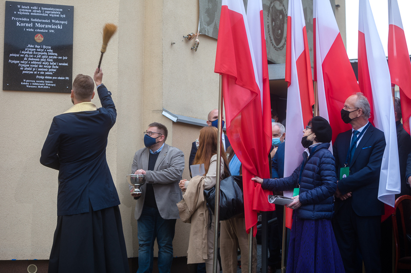 A plaque commemorating Kornel Morawiecki unveiled