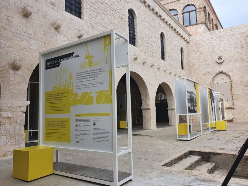 The IPN’s exhibition in front of St. Nicolas Basilica in Bari, Italy