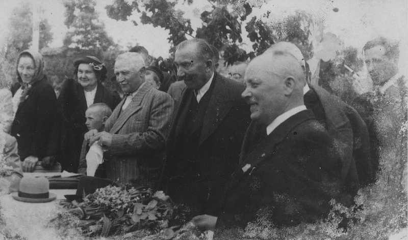 Wincenty Witos during the celebrations of the People's Day in Mościska, 1939