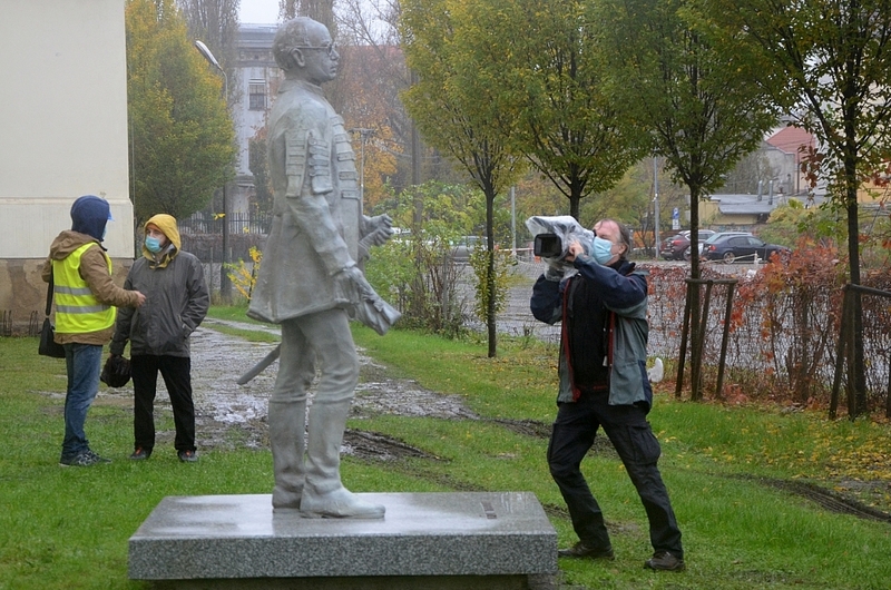 Erection of a monument to Pál Teleki