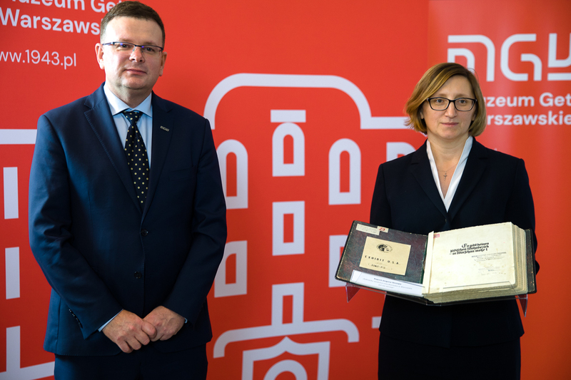Press conference devoted to loaning the Stroop Report to the Warsaw Ghetto Museum