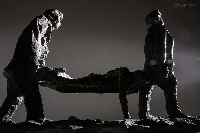 THE "BLUES", BRONZE 2001