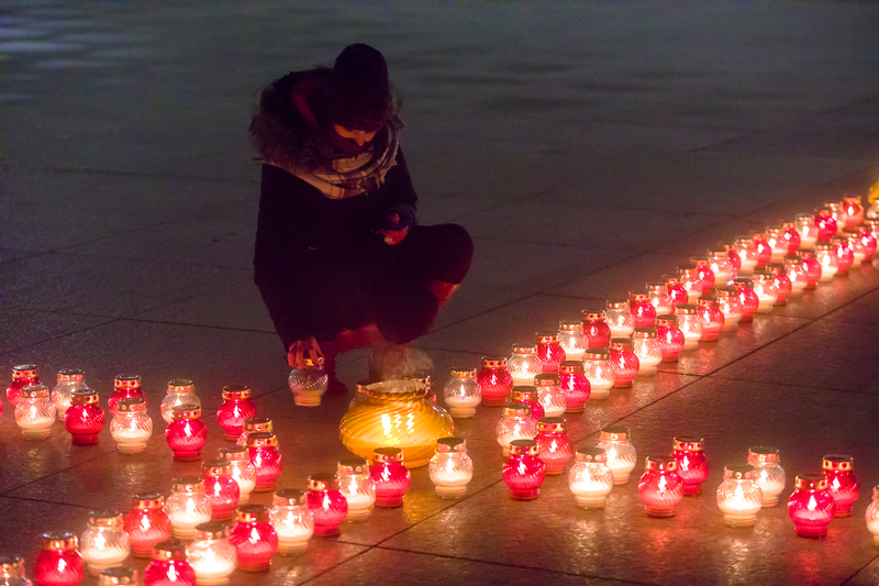 Lighting the "Light of Freedom" on the 39th anniversary of the imposition of Martial Law