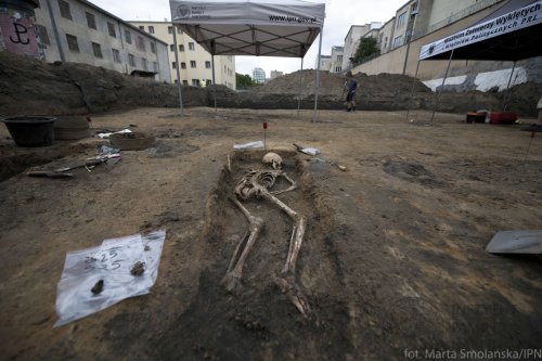 Office of Search and Identification - exhumation work