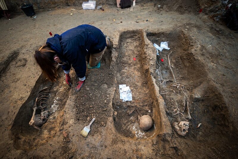 Office of Search and Identification - exhumation work