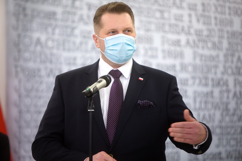 The anouncement of the 2nd edition of the Broken Polish Heart contest