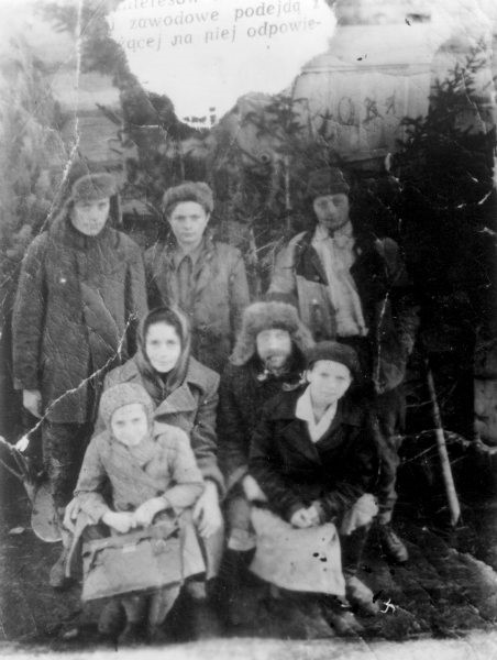 Babiarz family deported from the Borderlands in 1940 Photo: Fundacja Ośrodka KARTA