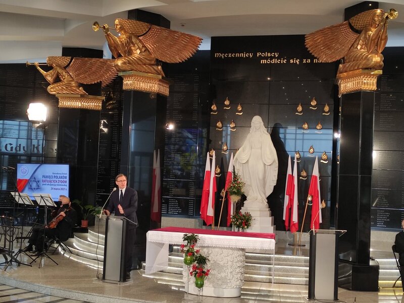 Toruń commemoration of 26 poles who died for helping Jews