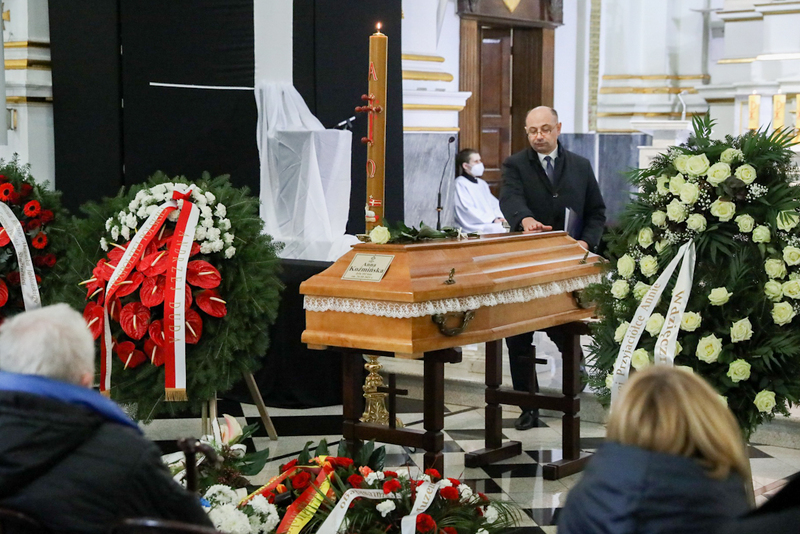 Funeral ceremony of Anna Koźmińska. Photo: Sławek Kasper (IPN)