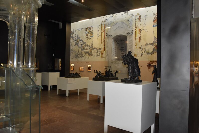 Samuel Willenber's sculptures in Chmielnik