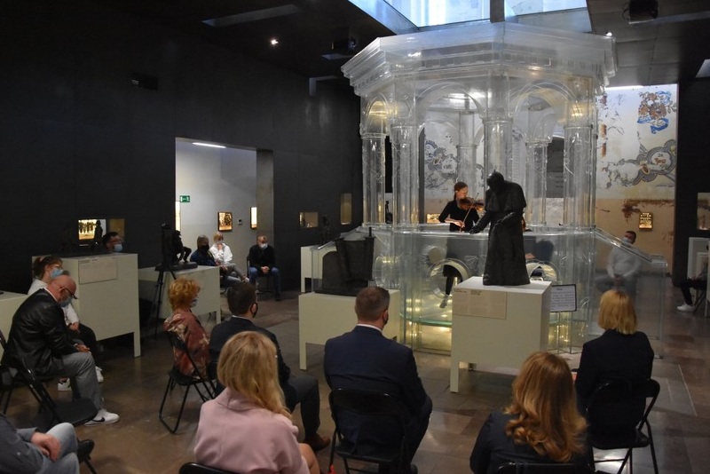 Vernissage of Willenberg's Exhibition in Chmielnik4