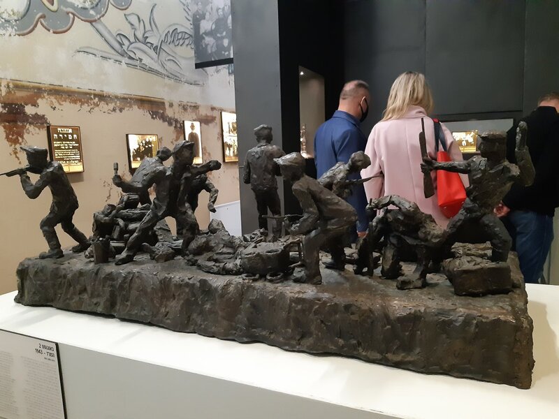 Vernissage of Willenberg's Exhibition in Chmielnik7