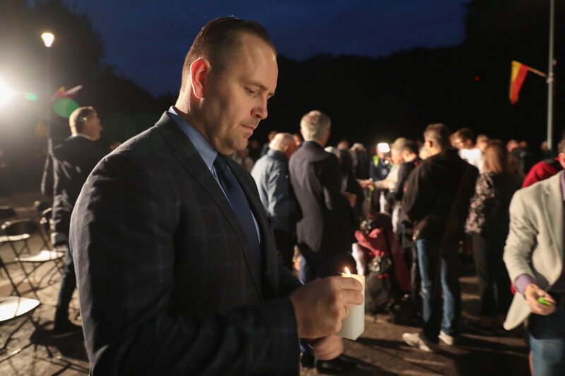 President of the IPN Karol Nawrocki, Ph.D.paying tribute to the victims. Photo: Mikołaj Bujak (IPN)