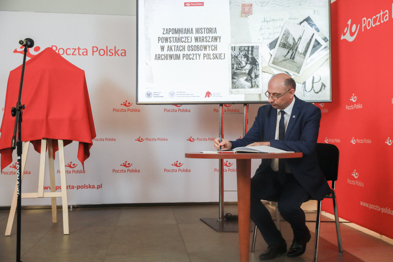 Presentation of the album devoted to Warsaw insurgents