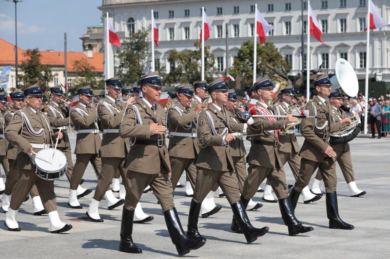Guard change at the Tomb of the Unknown Soldier, Piłsudski Square, Warsaw