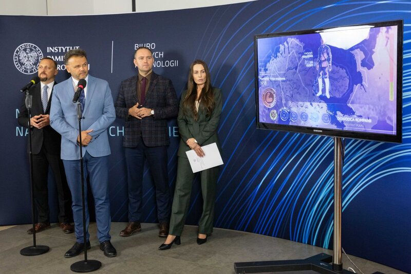 Press conference. Photo: Mikołaj Bujak (IPN)