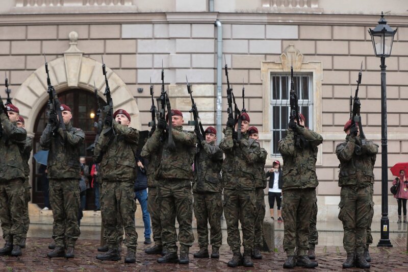 Celebrations in Cracow. Photo: Mikołaj Bujak (IPN)