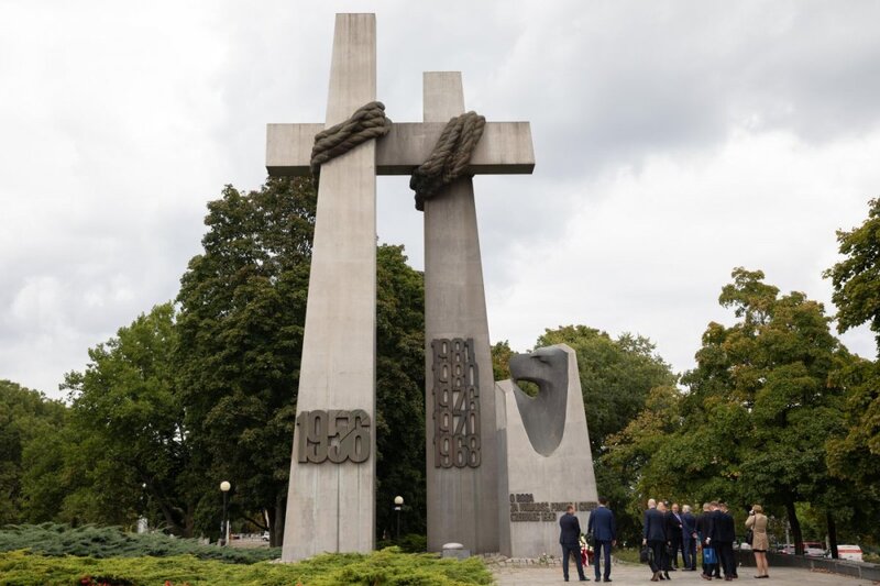 Representatives of the IPN pay homage to the victims of the Poznań protests of 1956
