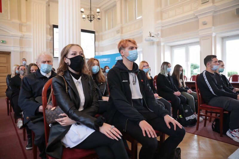 A meeting of the President of the IPN Karol Nawrocki, Ph.D. with young people, representatives of the Subcarpathian Voivode Veterans Council and representatives of the col. Łukasz Ciepliński Historical Club. Photo: Mikołaj Bujak IPN