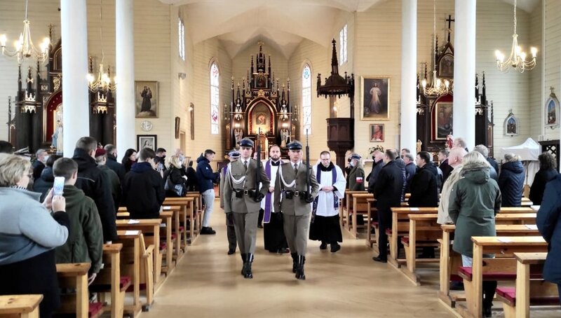 The funeral of 2nd Lt. Apoloniusz Duszkiewicz alias “Polza”