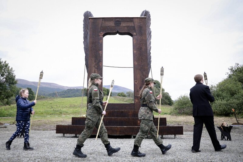 The unveiling of a monument dedicated to the People of Freedom and Solidarity from the Bieszczady Mountains; Photo: Sławek Kasper