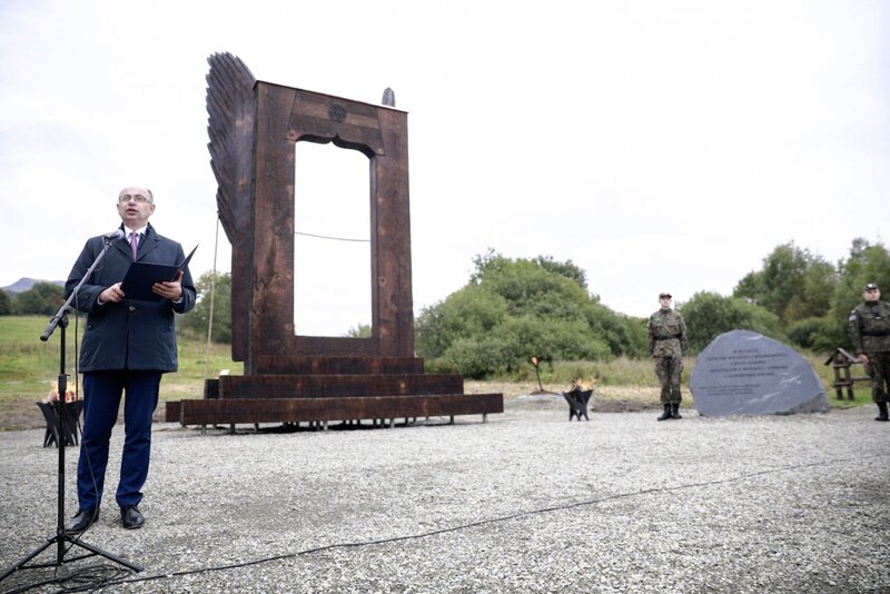 The unveiling of a monument dedicated to the People of Freedom and Solidarity from the Bieszczady Mountains; Photo: Sławek Kasper