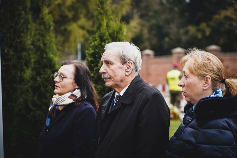 The official unveiling of a plaque commemorating Anna Kostewicz and Julien Bryan, Warsaw 30 September 2021