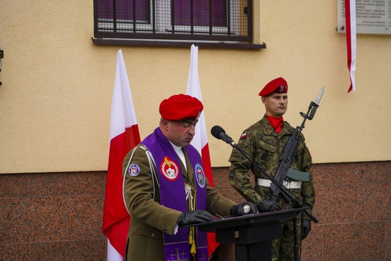 The official unveiling of a plaque commemorating Anna Kostewicz and Julien Bryan, Warsaw 30 September 2021