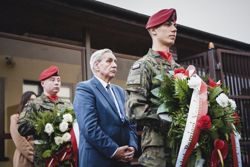 The official unveiling of a plaque commemorating Anna Kostewicz and Julien Bryan, Warsaw 30 September 2021