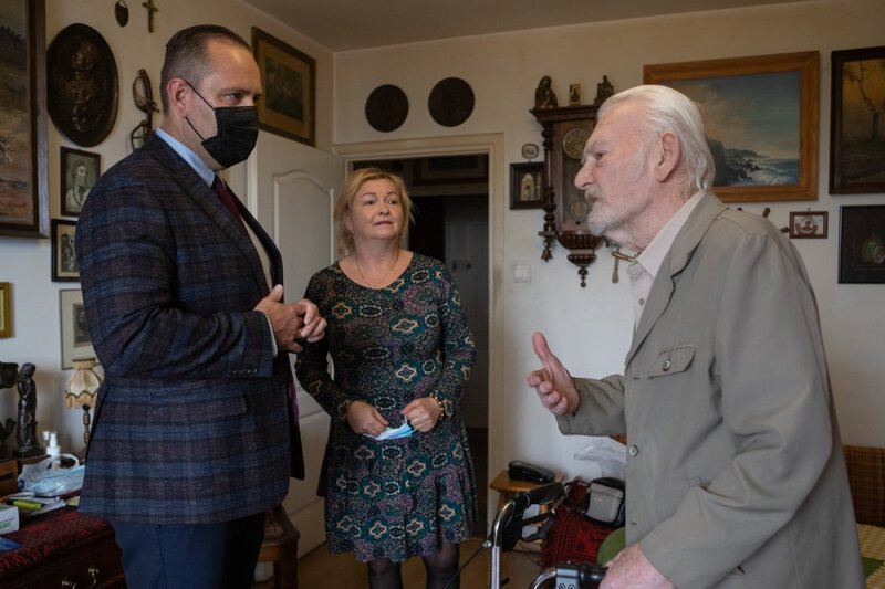 Karol Nawrocki is meeting Ewa Ossowska and Tadeusz Szczudłowski