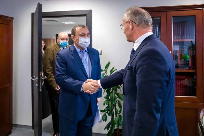 The IPN Deputy President Krzysztof Szwagrzyk, Ph.D., D.Sc. meets Bakhrom Babaev, the Ambassador of Uzbekistan to Poland.