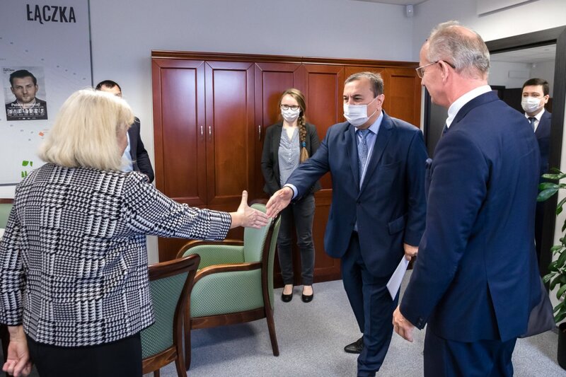 The IPN Deputy President Krzysztof Szwagrzyk meets Bakhrom Babaev, the Ambassador of Uzbekistan to Poland.