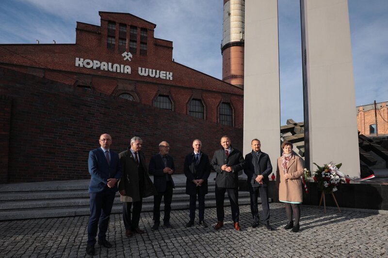 President of the IPN, Karol Nawrocki laid flowers at the Miners' Memorial, Katowice, 20 October 2021; photo: M. Bujak