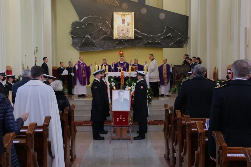 The funeral ceremonies of the late Captain Adam Rychel, the late Petty Officer 3rd Class Karol Martyński and the late Seaman Henryk Zając; 24 November 2021, Gdynia