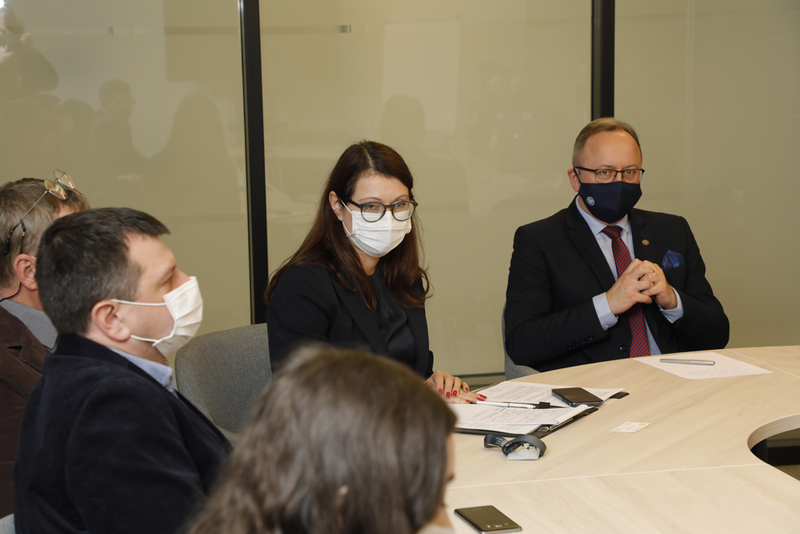 Representatives of the Defense POW/MIA Accounting Agency visited the IPN on 30 November 2021