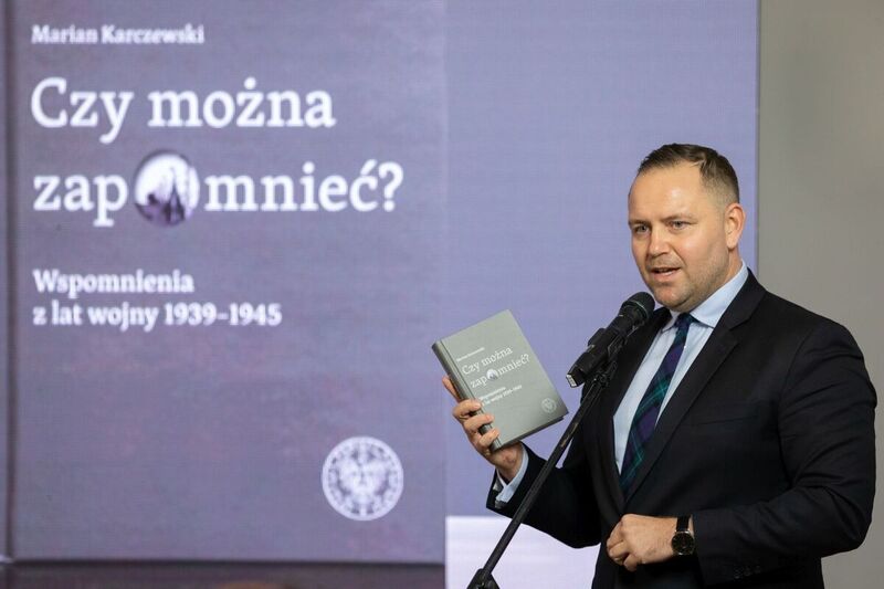 A discussion on the book „Czy można zapomnieć? Wspomnienia z lat wojny 1939–1945” ["Can It Be Forgotten: 1930-1945 War Memoir"] by Marian Karczewski – Warsaw, 11 January 2022