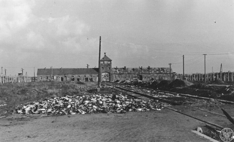 Main entrance gate to KL Auschwitz