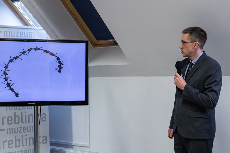 Handing over personal effects belonging to those murdered at the Execution Site near the Treblinka I Penal Labour Camp to the Treblinka Museum Handing over personal effects belonging to those murdered at the Execution Site near the Treblinka I Penal Labour Camp to the Treblinka Museum