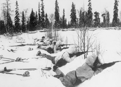 Finnish skiers at defensive positions Photo: Wikipedia/Imperial War Museums Finnish skiers at defensive positions Photo: Wikipedia/Imperial War Museums