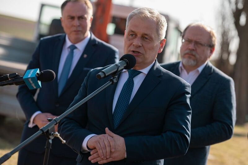 Opole Voivode, Sławomir Kłosowski; Chrzowice, Prószków County, Opole Voivodeship, 23 March 2022; Photo: M. Bujak Opole Voivode, Sławomir Kłosowski; Chrzowice, Prószków County, Opole Voivodeship, 23 March 2022; Photo: M. Bujak