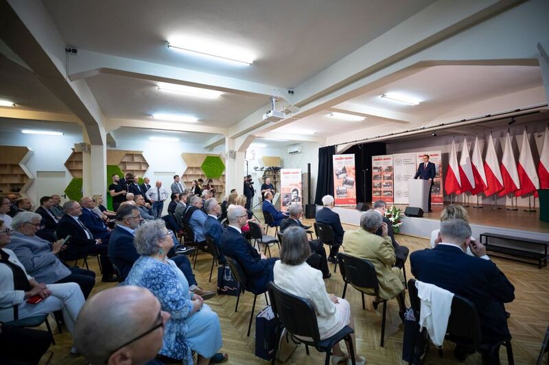 The ceremony of presenting Crosses of Freedom and Solidarity and celebrating the 40th anniversary of the establishment of "Fighting Solidarity."