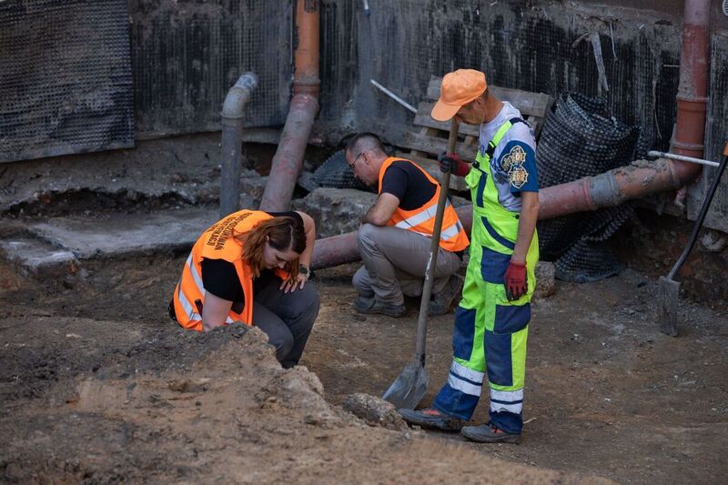 The IPN Office of Search and Identification is resuming works at 37 Rakowiecka Street in Warsaw