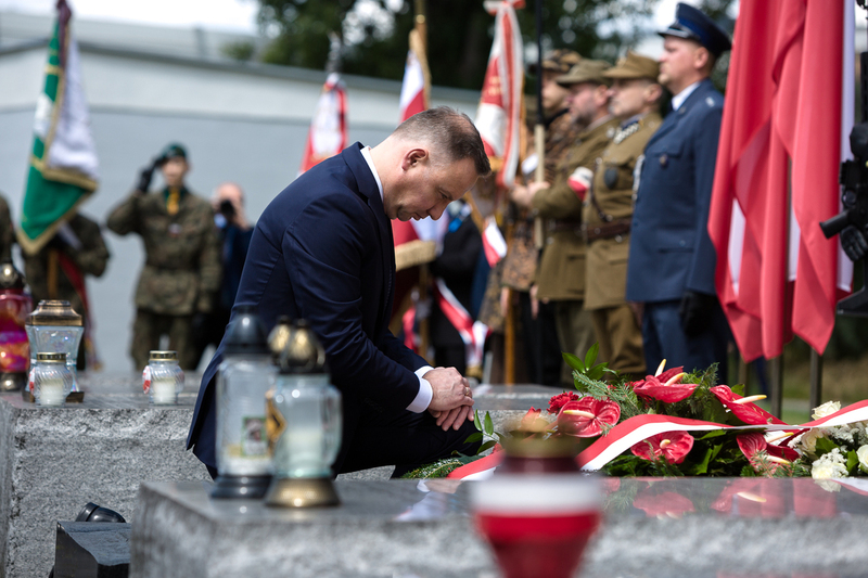 Representatives of state authorities, with Poland’s President Andrzej Duda, and PM Mateusz Morawiecki, paid homage to the victims of the Volhynian genocide in the anniversary commemoration in Warsaw.