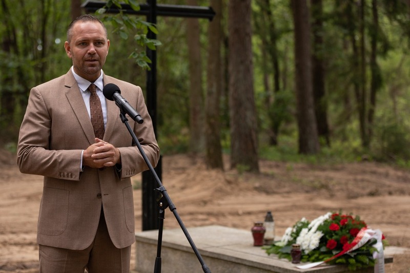 The IPN Karol Nawrocki in a press conference on the discovery of the grave of Soldau victims