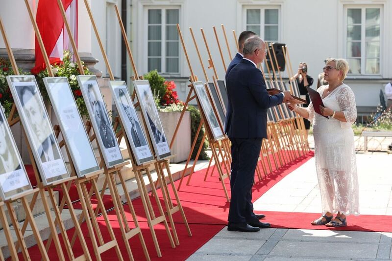 The ceremony of handing out identification notes to family members of 30 victims of totalitarian regimes - Warsaw, 22 June 2022